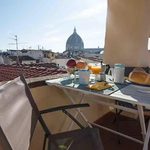 A Refuge With A Terrace Overlooking The Duomo , Florence Italie